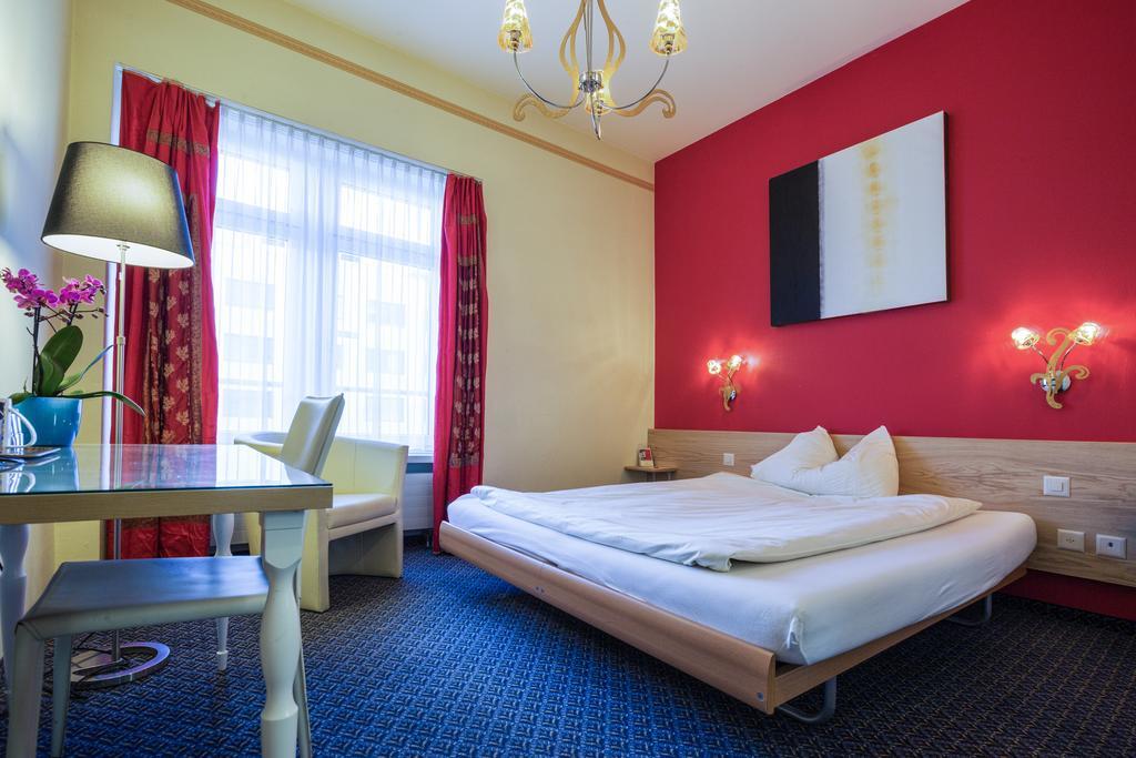 Hotel Ambassador Solothurn Ngoại thất bức ảnh