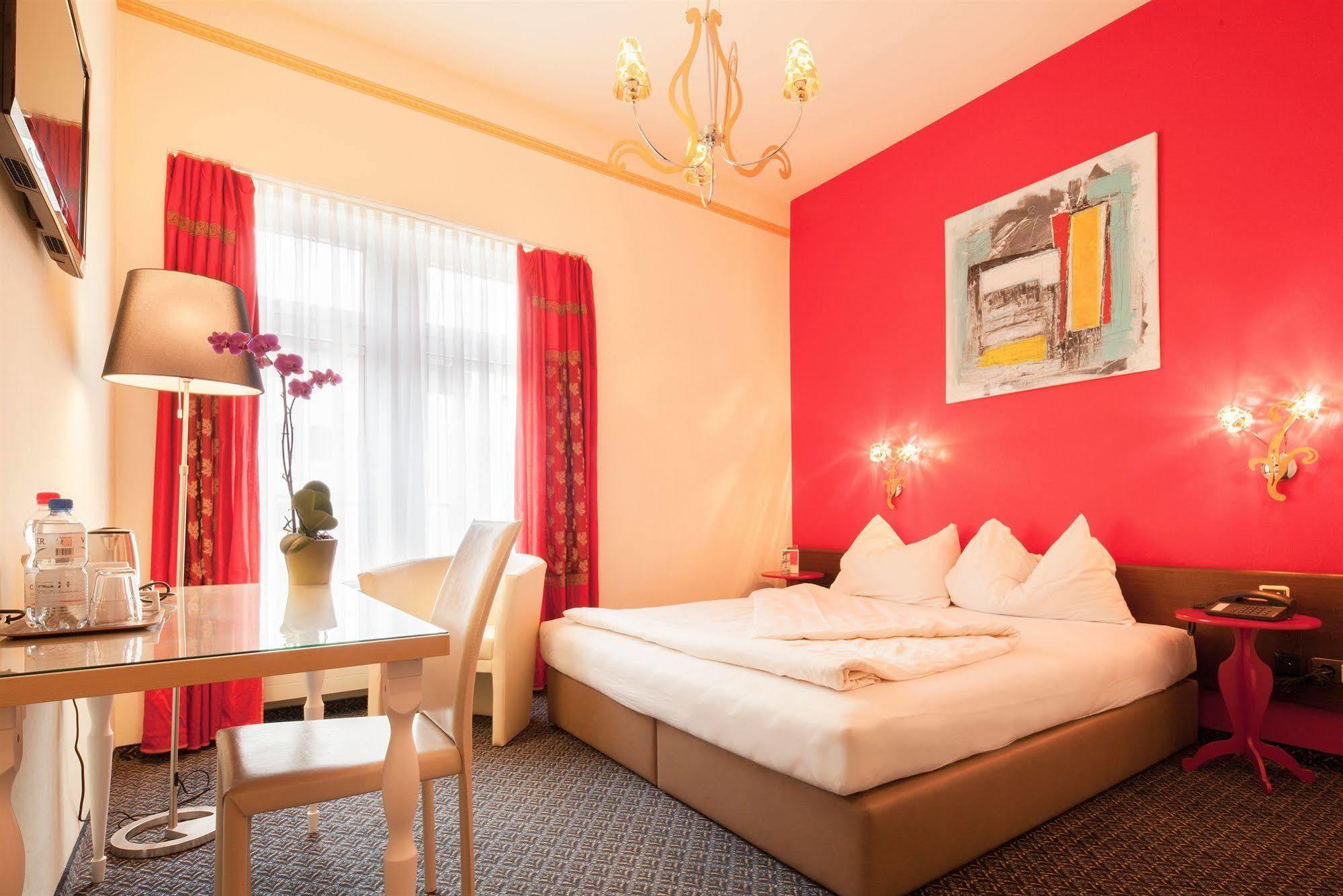 Hotel Ambassador Solothurn Ngoại thất bức ảnh