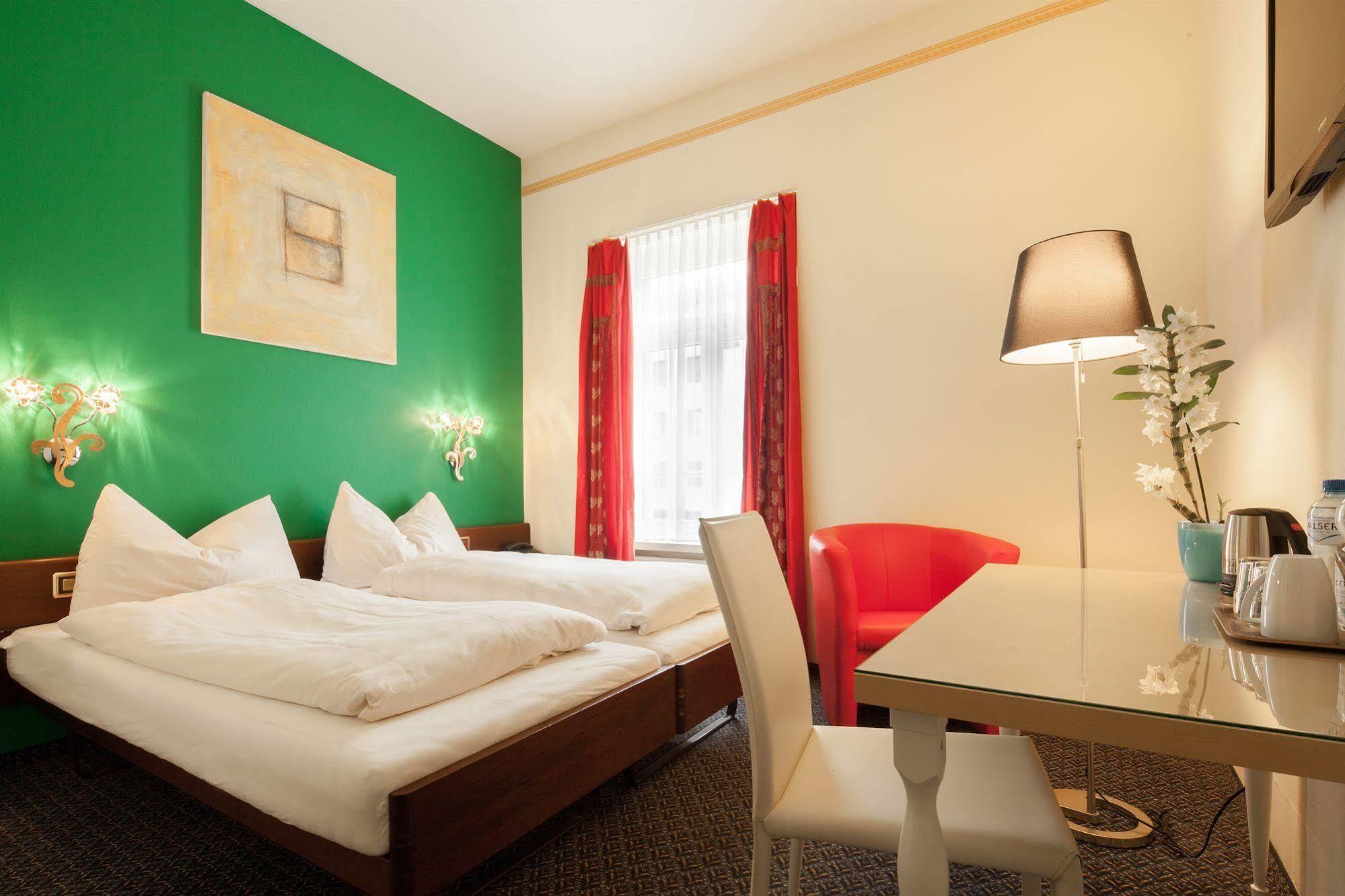 Hotel Ambassador Solothurn Ngoại thất bức ảnh