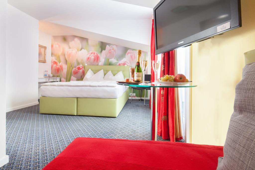 Hotel Ambassador Solothurn Ngoại thất bức ảnh